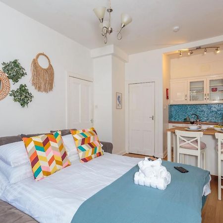 Apartamento Warm 1Bed Flat Leith Walk Edimburgo Exterior foto
