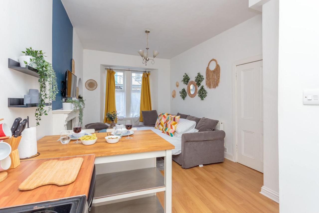 Apartamento Warm 1Bed Flat Leith Walk Edimburgo Exterior foto